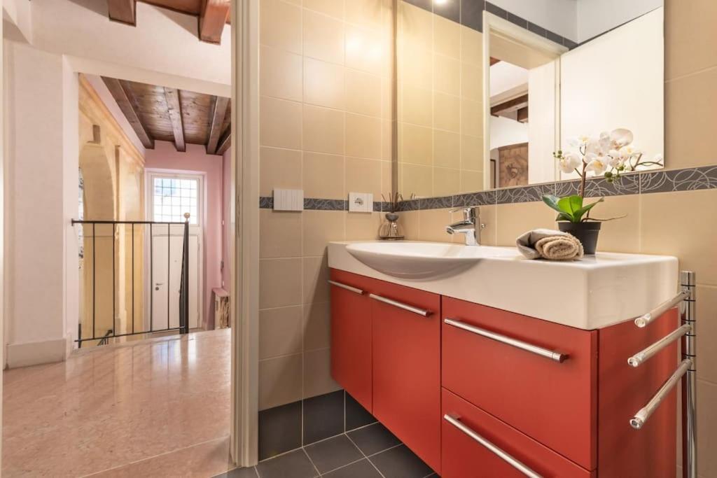 Residenza Angels @Piazzadelleerbe Apartman Verona Kültér fotó