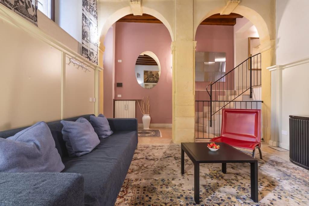 Residenza Angels @Piazzadelleerbe Apartman Verona Kültér fotó